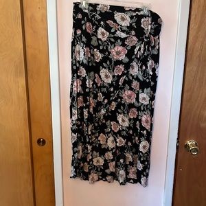 High low skirt black floral print
